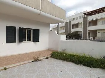 利瓦贝拉酒店 3*
