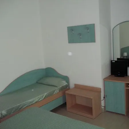 Hotel Rivabella 3* גאליפולי